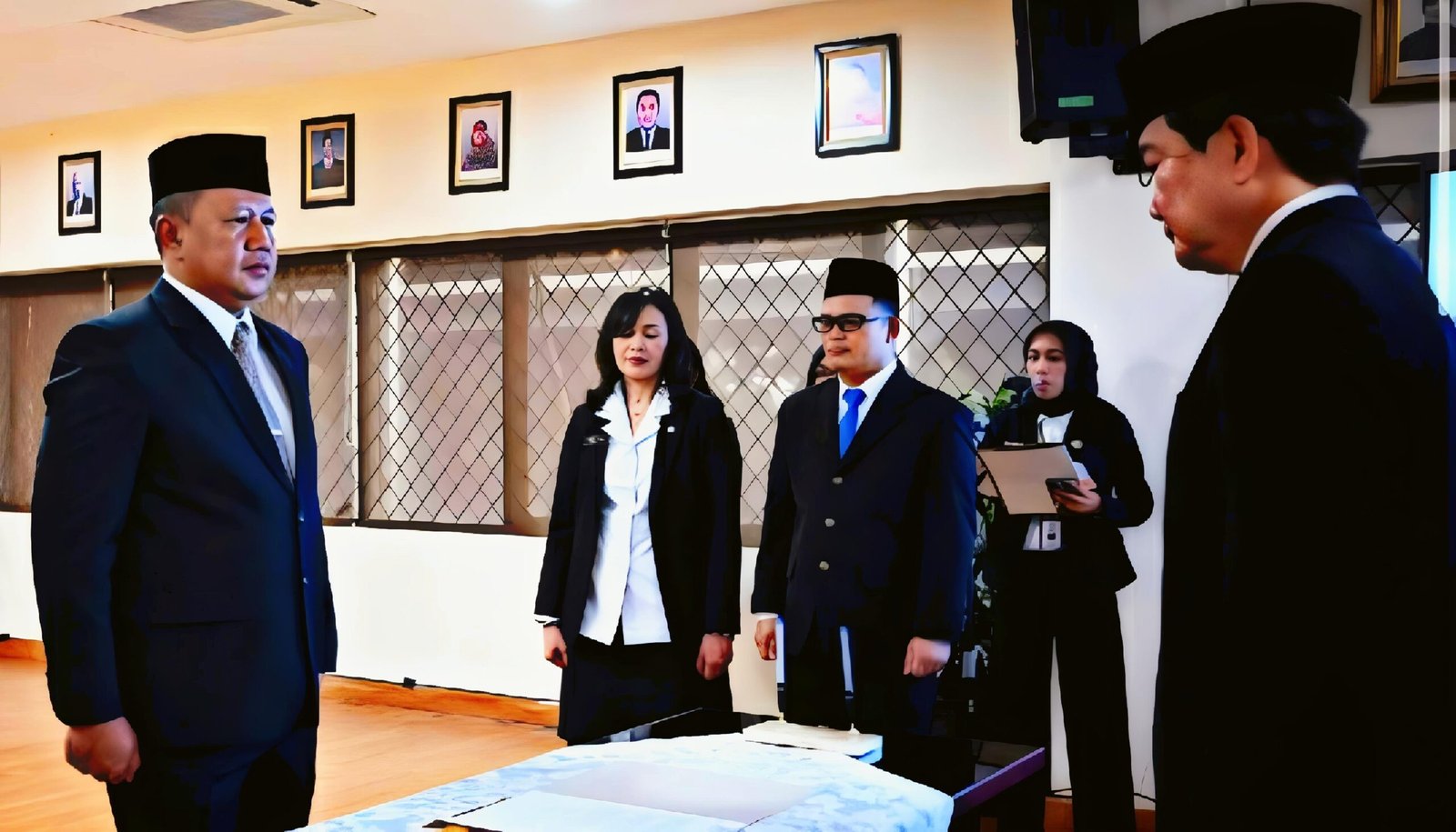 Pelantikan Eks Pejabat Tanggamus Andi Wijaya sebagai Inspektur II di Kementerian Transmigrasi RI 1 a large domed ceiling with a glass dome dOq8JRXXoeFjGZ8g 2 scaled