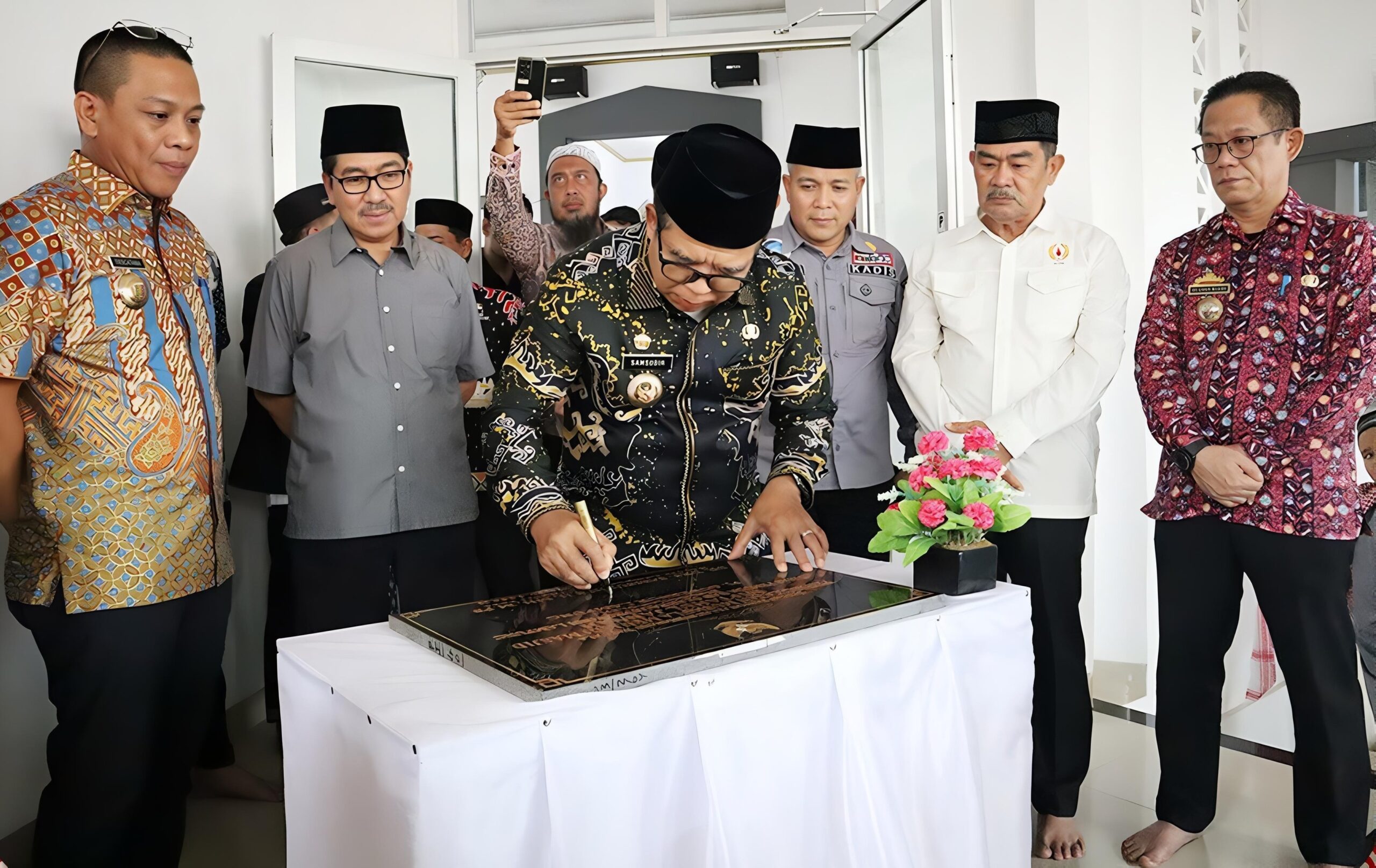 peresmian masjid mif YD0BwEKLNLclkeqJ 1 scaled