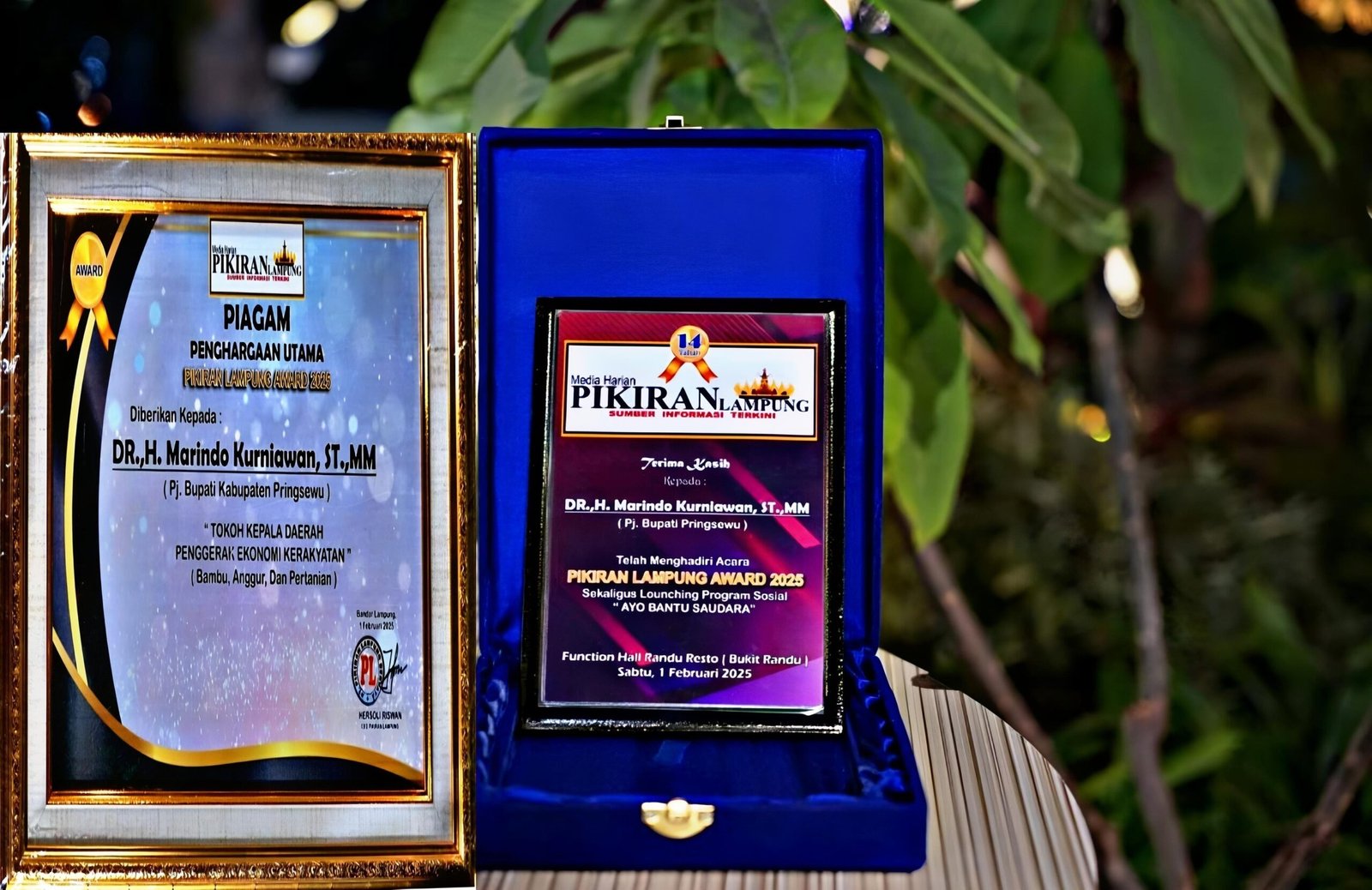 PJ. Bupati Marindo Kurniawan Meraih Penghargaan Sebagai Kepala Tokoh Daerah Penggerak Ekonomi Rakyat 2 piagam penghargaan d957Gwv32ZF2nQLV 2 scaled