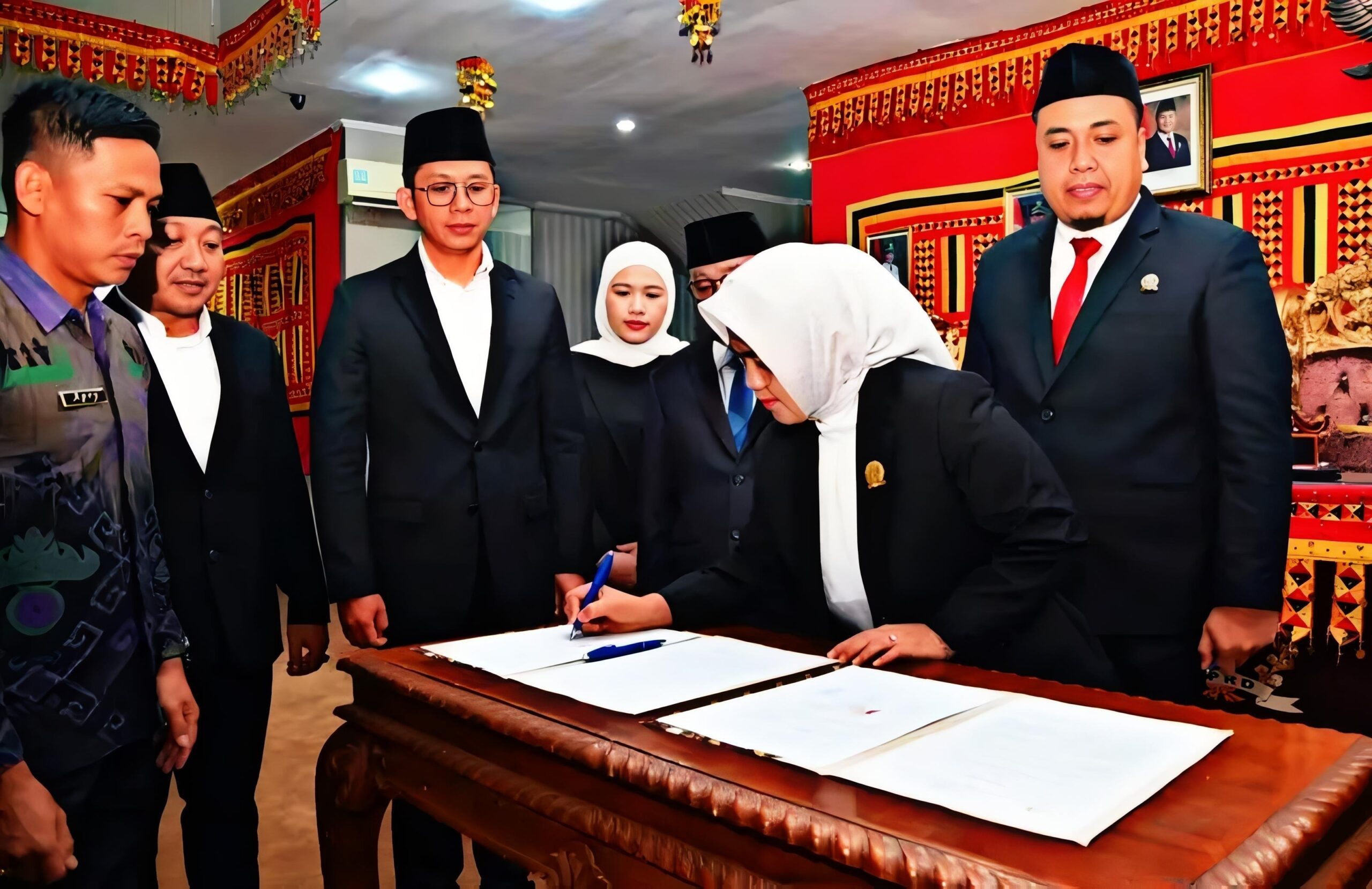 rapat dprd AoPq2pX5J1fGGXz8 1 scaled