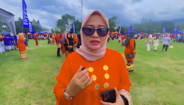 Di Hadapan Ribuan Warga, Tri Umaryani Serukan Budaya Sebagai Kompas di Era Globalisasi