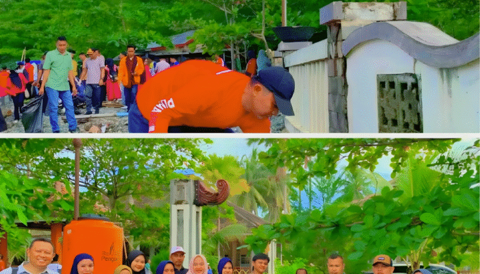 Wujud Kemanunggalan, TNI dan Disbunnak Tanggamus Gotong Royong Bersihkan Pantai Muara Indah