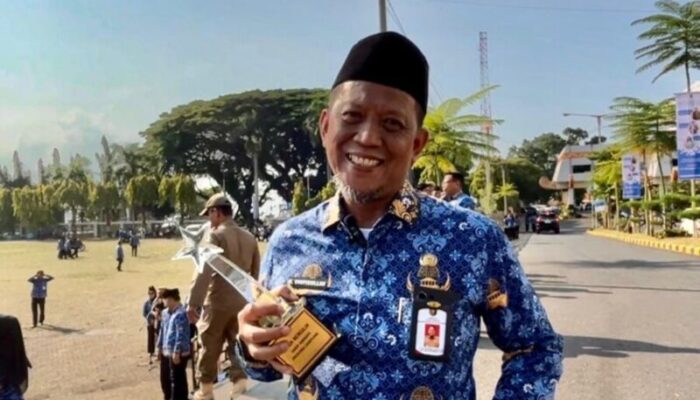 Kinerja Akuntabel Diakui, Dinas BMBK Lampung Raih SAKIP Award Predikat BB