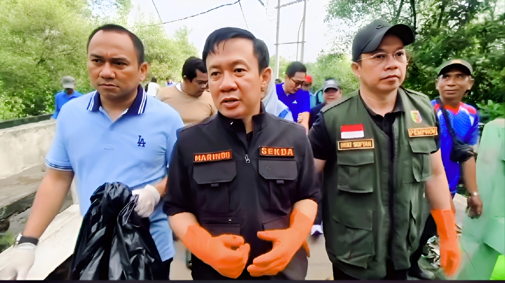 Sinergi Pemprov Lampung dan Pemkot Bandar Lampung Gelar Aksi Bersih-Bersih Serentak di Pulau Pasaran 1 Sinergi Pemprov Lampung dan Pemkot Bandar Lampung Gelar Aksi Bersih-Bersih Serentak di Pulau Pasaran