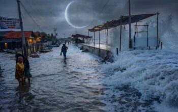 Efek Super New Moon, BPBD Lampung Selatan Keluarkan Peringatan Dini Banjir Rob 16-21 Mei 2026