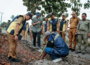 Jalan Kapasitas 8 Ton Dihajar Truk 40 Ton! Gubernur Mirza Kebut Perbaikan Jalur Tol Gunung Batin–Daya Murni