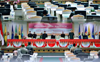 Jawab Pandangan Umum Fraksi, Gubernur Mirza Tegaskan P-APBD 2025 Disusun Kolaboratif dan Berpihak pada Rakyat