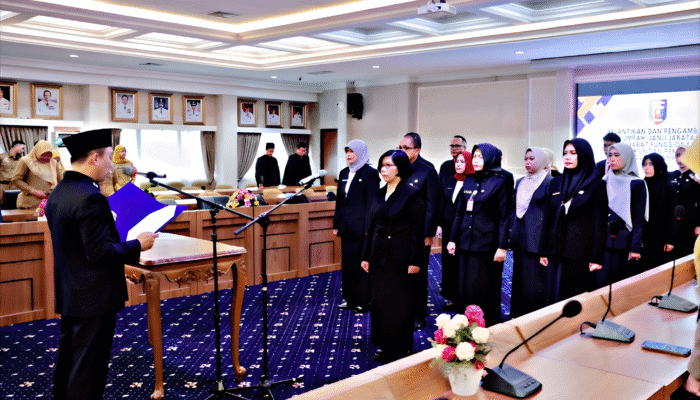 Perkuat Birokrasi Berdampak, Pemprov Lampung Lantik Pejabat Fungsional dan Rombak Tiga Pejabat Eselon II